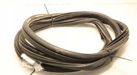 Toyota Aygo AB40 Seal rubber (tailgate) 