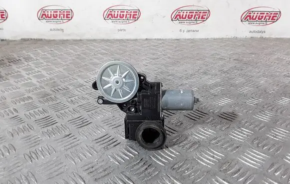 Toyota RAV 4 (XA50) Front door window regulator motor 8572042130 0620205511