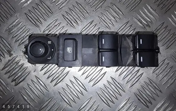 Mazda 6 Electric window control switch