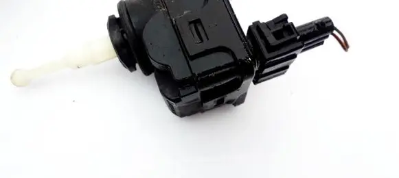 Headlight level adjustment motor