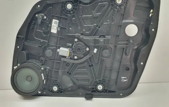 KIA Sportage Front door window regulator with motor