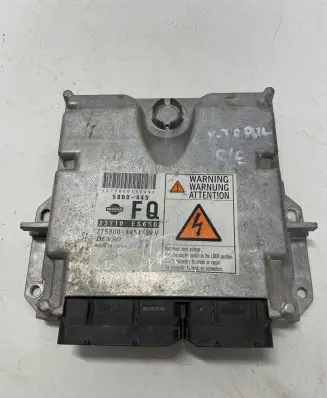 Nissan X-Trail T30 Engine control unit/module 23710ES65B 5800445 2758004454