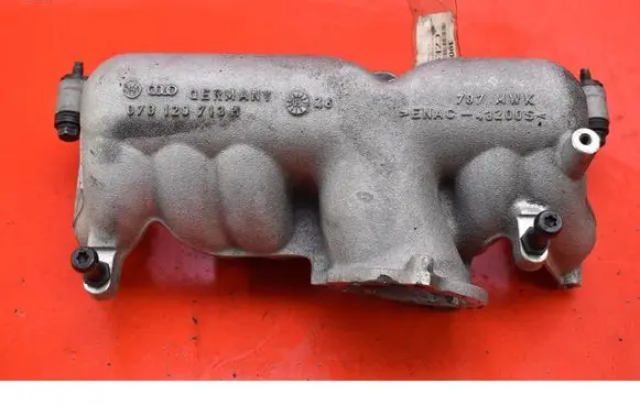 Volkswagen Touareg I Intake manifold 070129713H