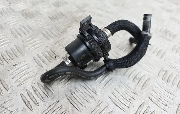 Renault Captur Vacuum valve 223727641R