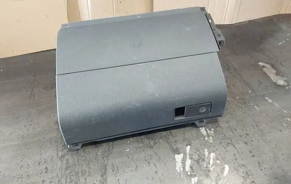 Volkswagen Touran I Glove box 1T1857101A 1T1857097B