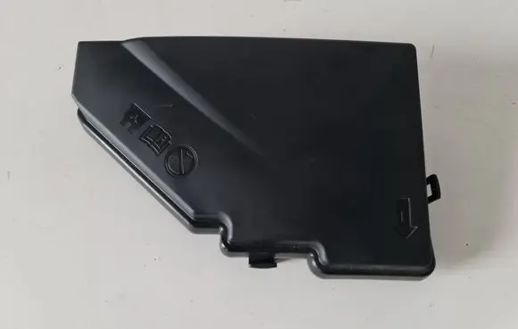 Volvo XC90 Fuse box cover 31398001