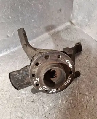Opel Astra H Front wheel hub