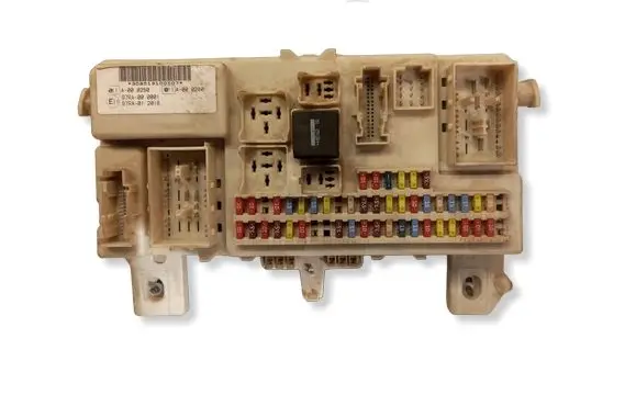 Ford Focus C-MAX Fuse box set 4M5T14A073DF 519100507 00049800