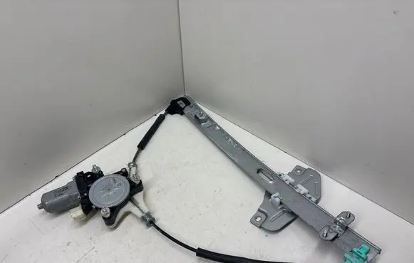 KIA Rio Front door window regulator with motor 524601W000