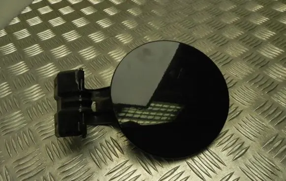 Mitsubishi Lancer VIII Fuel tank cap 8H04 T5240