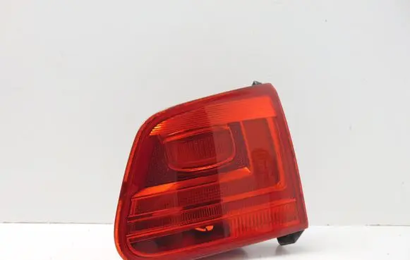 Volkswagen Tiguan Rear/tail lights 5N0945094