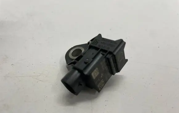 BMW 1 F40 Airbag deployment crash/impact sensor 9341546