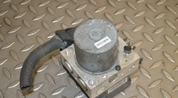 Hyundai i40 ABS Pump 589203Z910 152GAI1E1422131