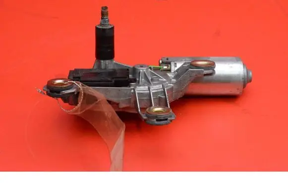 Volkswagen Golf IV Rear window wiper motor 1J6955711C
