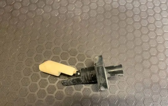 Mercedes-Benz S W220 Windshield washer fluid level sensor 2205400045