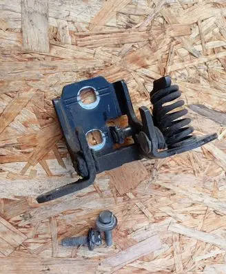 Fiat Freemont Rear door lower hinge 939AE