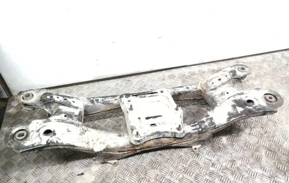 Toyota Avensis T270 Rear subframe 