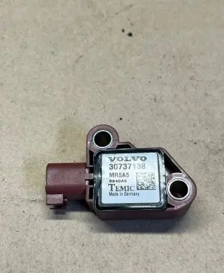 Volvo V50 Airbag deployment crash/impact sensor 30737138 8840A6