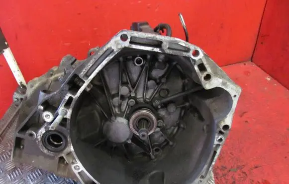 Renault Megane III Manual 5 speed gearbox TL4A030