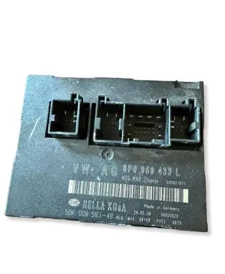 Audi A3 S3 8P Comfort/convenience module 8P0959433L S0080H11 06000620