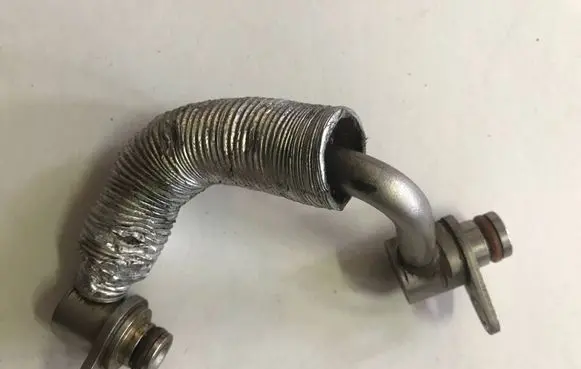 BMW 3 F30 F35 F31 Coolant pipe/hose 7588936
