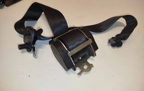 Renault Kangoo II Rear seatbelt 8200448760