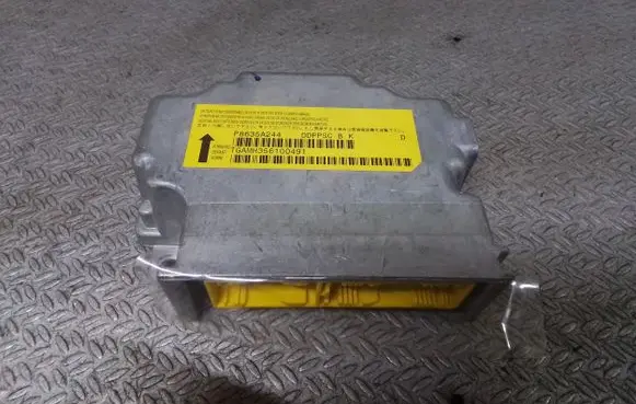 Mitsubishi Lancer VIII Airbag control unit/module P8635A244