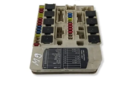 Nissan Note (E11) Fuse module 284B7AX62A
