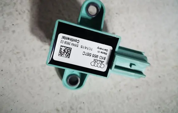 Audi Q5 SQ5 Airbag deployment crash/impact sensor 8K0955557C