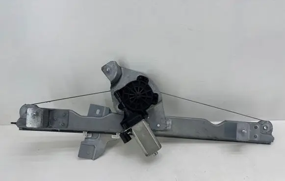 Dacia Sandero Front door window regulator with motor 9030256