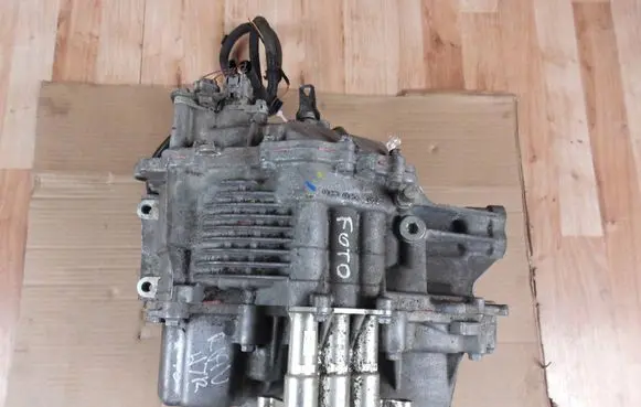 Toyota RAV 4 (XA40) Rear differential 8209048020