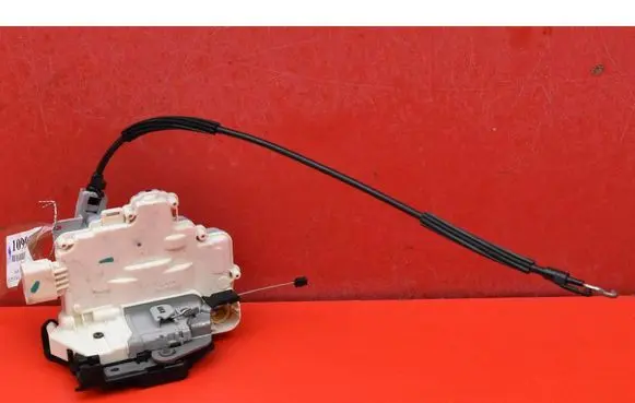 Seat Leon (1P) Front door lock 1P1837015