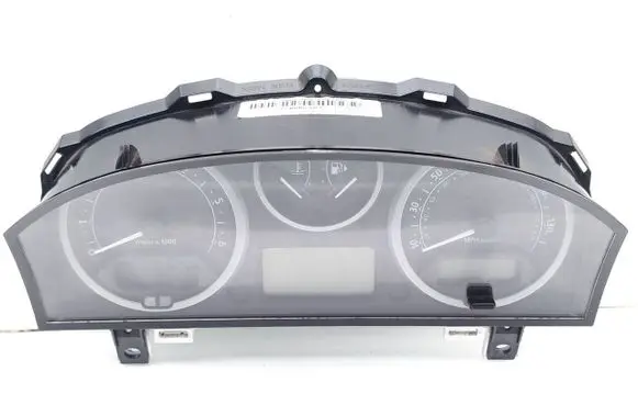 Land Rover Discovery 3 - LR3 Speedometer (instrument cluster) YAC500027 R050702 YAH500131