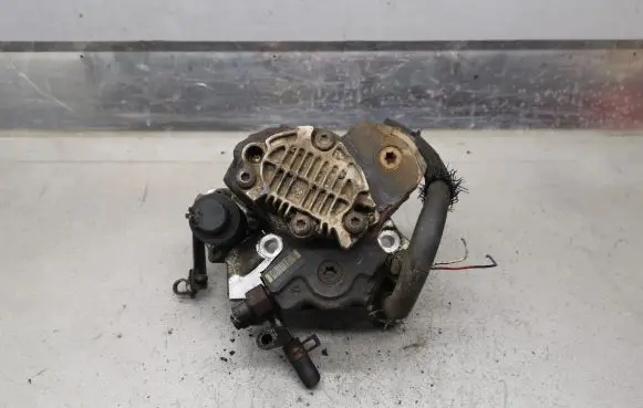 Toyota Corolla E120 E130 Fuel injection high pressure pump 0445010105 2210033040