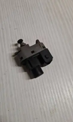 Ford Mondeo Mk III Brake pedal sensor switch 1S7T13480AA