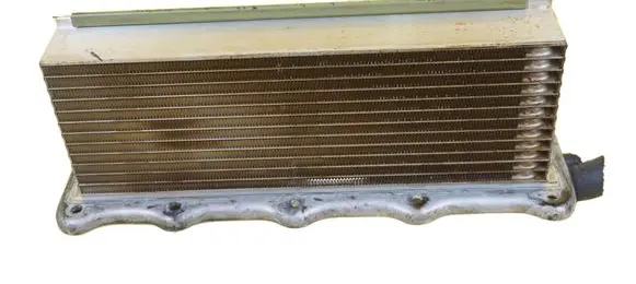 Volkswagen Polo V 6R Intercooler radiator 04E145749B CJZ