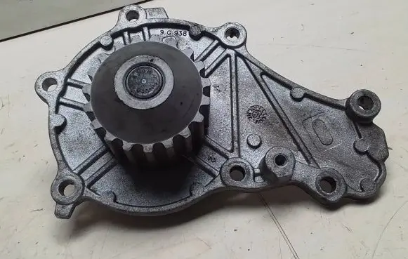 Citroen C5 Water pump 267393