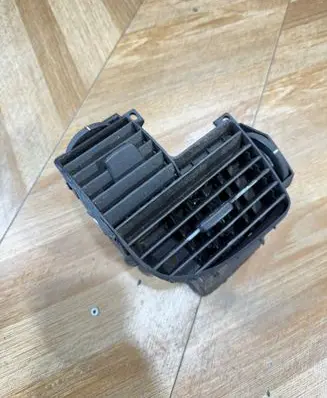 Opel Zafira A Dash center air vent grill 90561082 50047