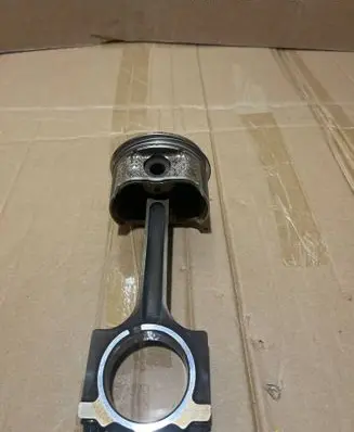 Volvo S40 Piston with connecting rod 