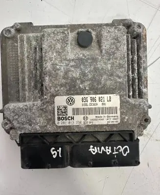 Skoda Octavia Mk2 (1Z) Engine control unit/module 03G906021LB 1039S14582 0281013238