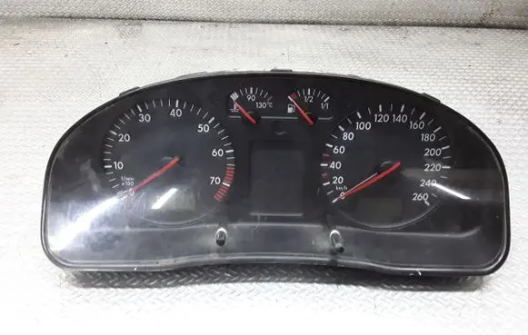 Volkswagen PASSAT B5 Speedometer (instrument cluster) 3B0919861B