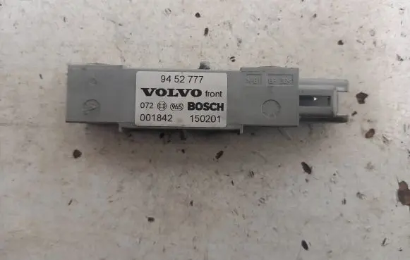 Volvo V70 Airbag deployment crash/impact sensor 9452777