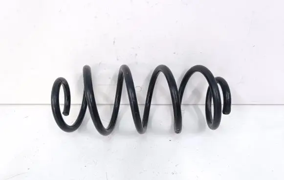 Toyota Prius c Rear coil spring