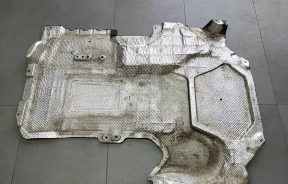 Mercedes-Benz CLS C218 X218 Center/middle under tray cover A2125203323