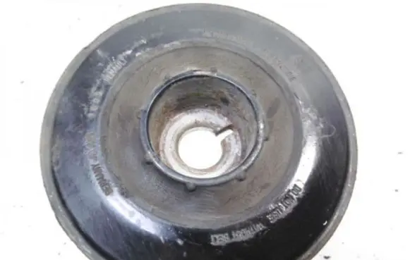 Renault Megane II Crankshaft pulley 8200552236