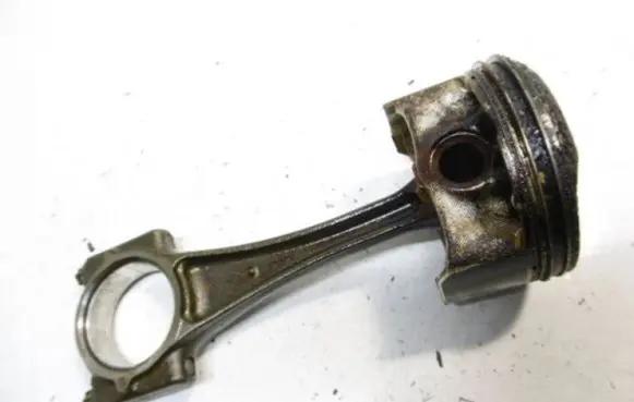 Mazda CX-5 Piston 