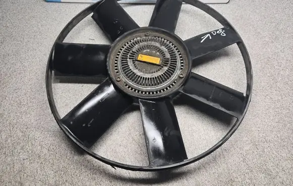 BMW 5 E39 Fan impeller 2243303 11522246042