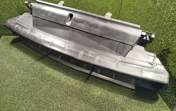 Opel Vivaro Intercooler air guide/duct channel 214772888R 93866584