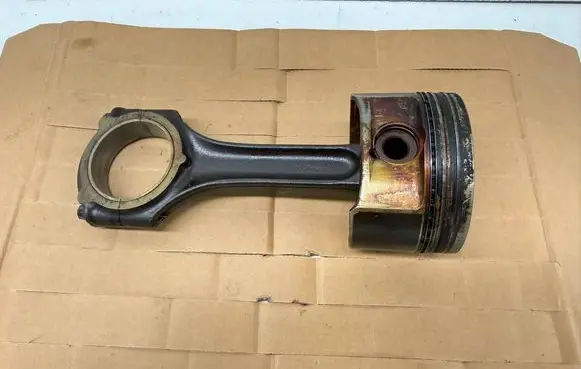 Mercedes-Benz CLK A209 C209 Piston with connecting rod A2710302317 2710302317 A2710306617