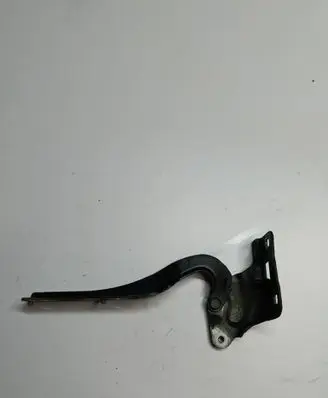 Engine bonnet/hood hinges